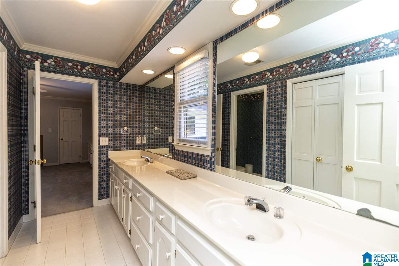 2332 Country Ridge Drive Birmingham, AL 35243 - Photo 37 of 50