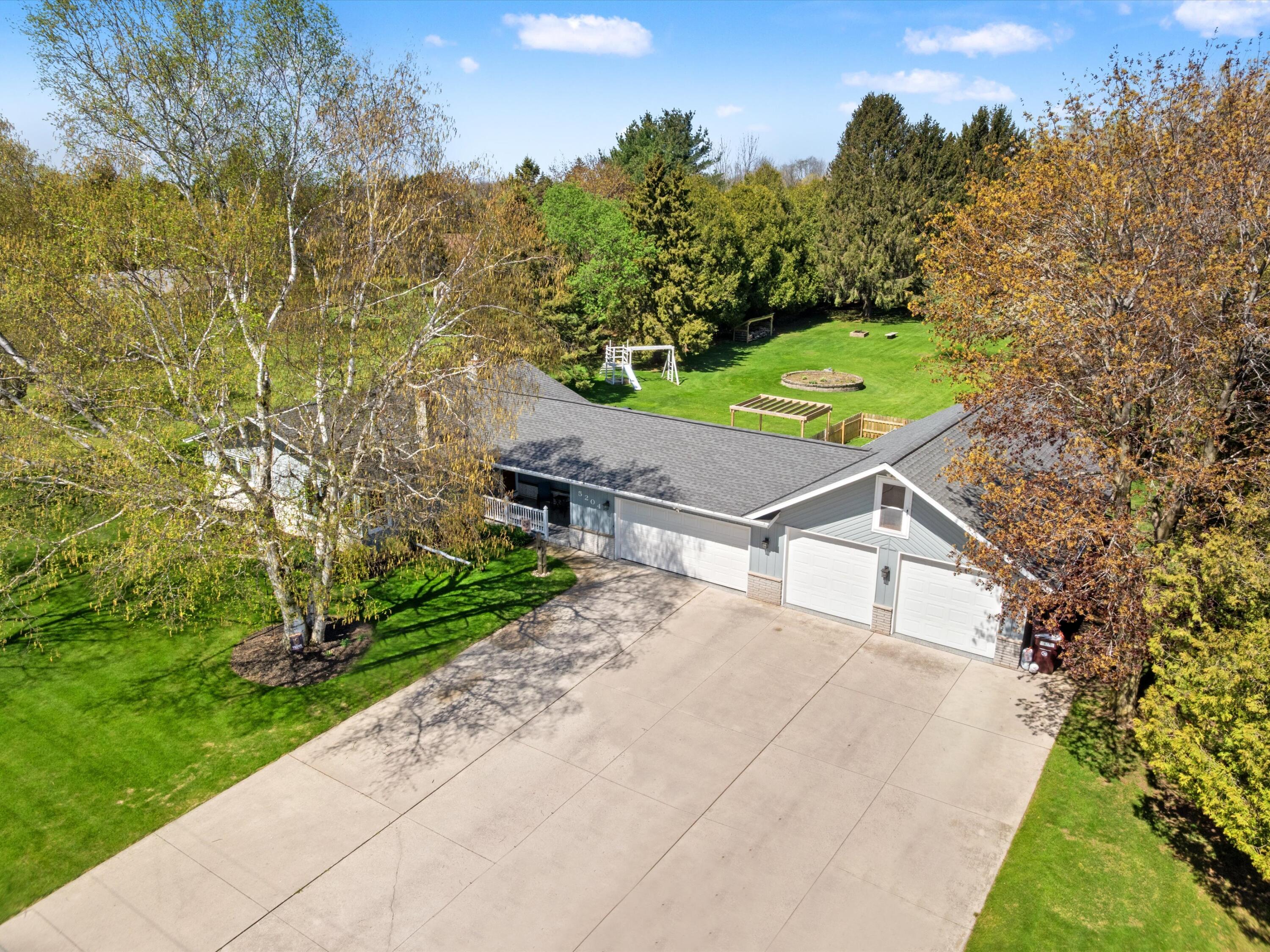 5204 South 10th Street Manitowoc, WI 54220 - Photo 34 of 54 17-016_DJI_20260516104632_0356_D