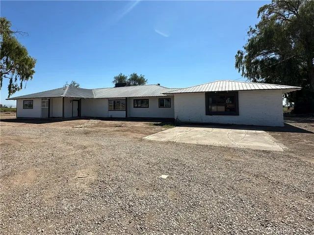 $295,000 | 14563 West 14th Avenue, Blythe, CA 92225