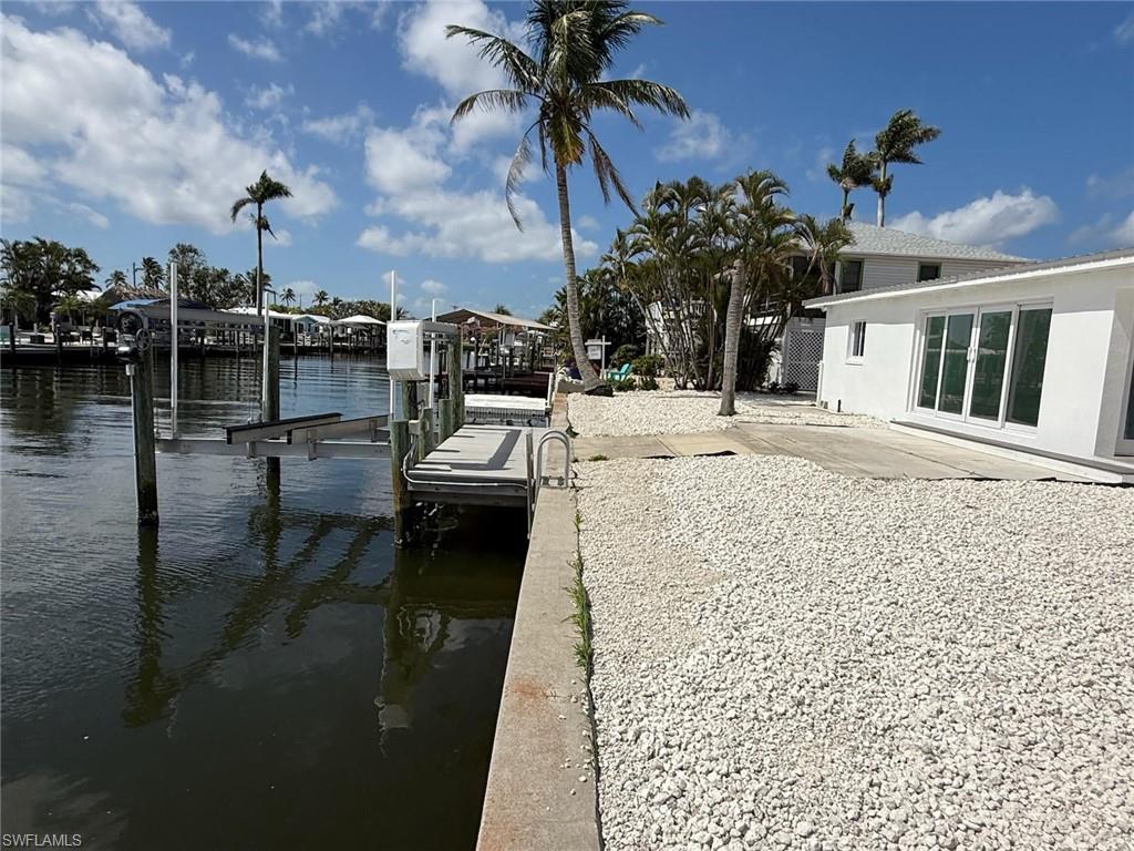 2823 Janet Street Matlacha, FL 33993 - Photo 2 of 18