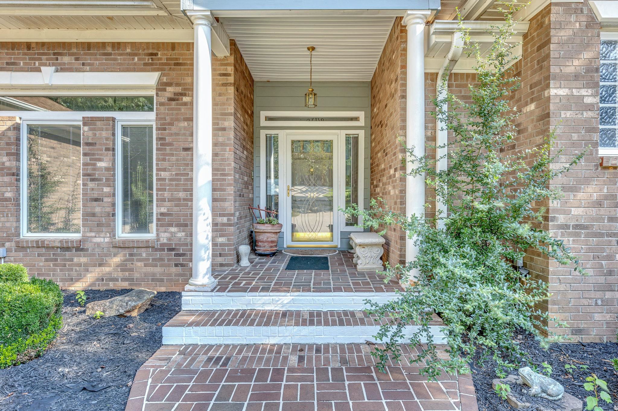 117 Lakewood Court Inman, SC 29349 - Photo 4 of 33 Gallery Image 4
