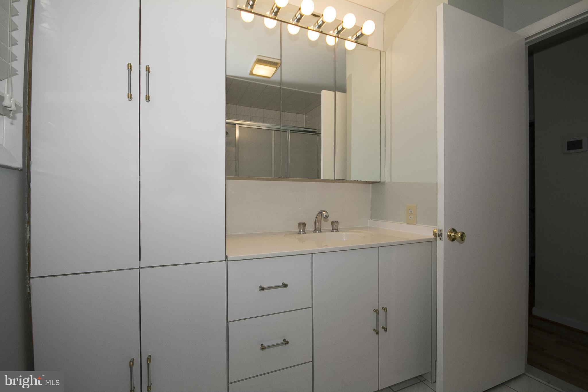7201 Denberg Road Baltimore, MD 21209 - Photo 20 of 30 Bath