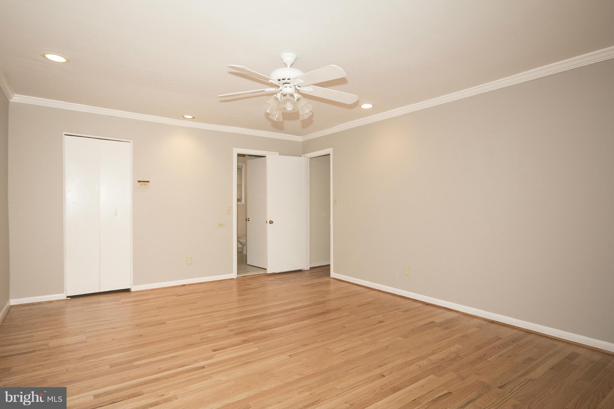 7201 Denberg Road Baltimore, MD 21209 - Photo 22 of 30 Bedroom (Master)