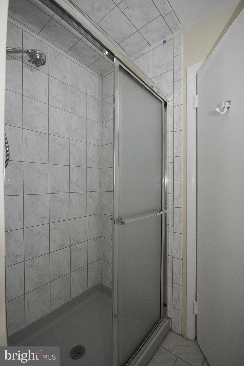 7201 Denberg Road Baltimore, MD 21209 - Photo 24 of 30 Bath (Master)