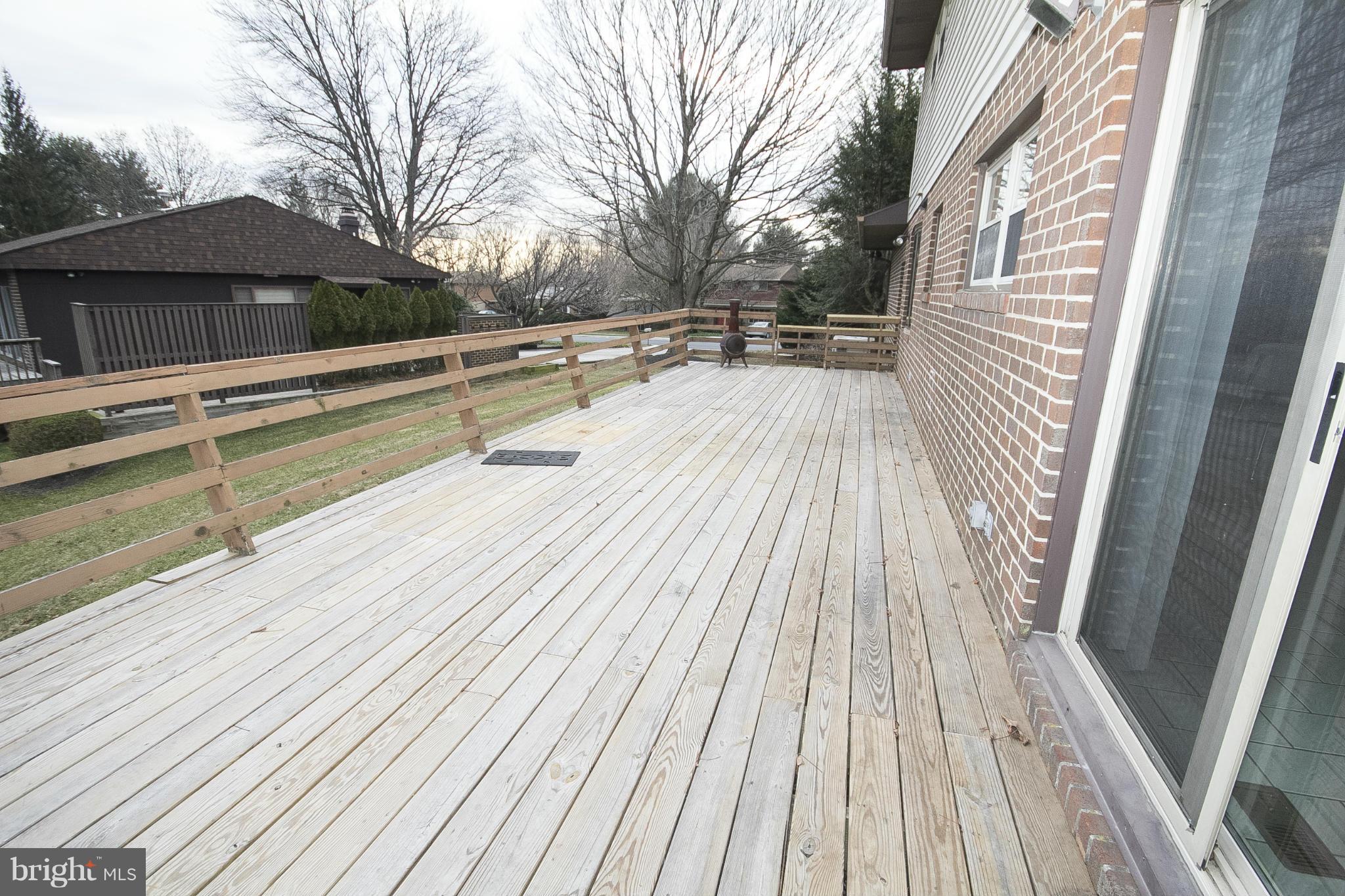7201 Denberg Road Baltimore, MD 21209 - Photo 28 of 30 Deck