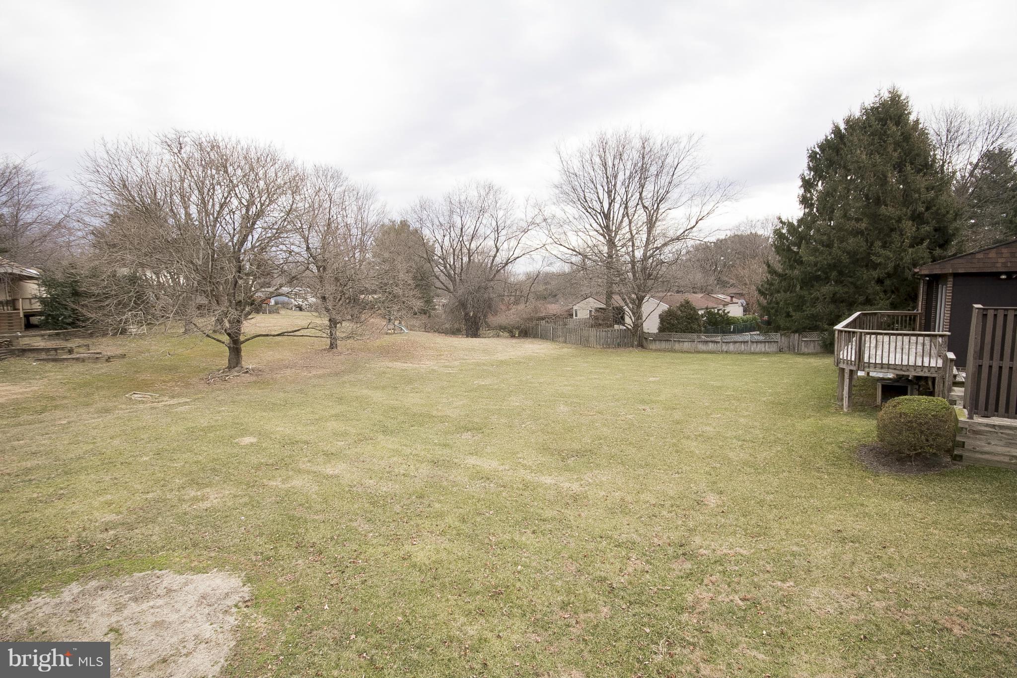 7201 Denberg Road Baltimore, MD 21209 - Photo 30 of 30 Backyard