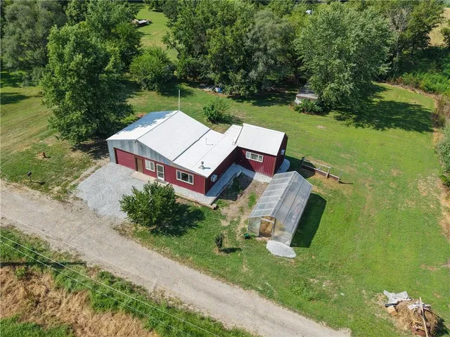 $119,900 | 402 2nd Avenue, Laredo, MO 64652