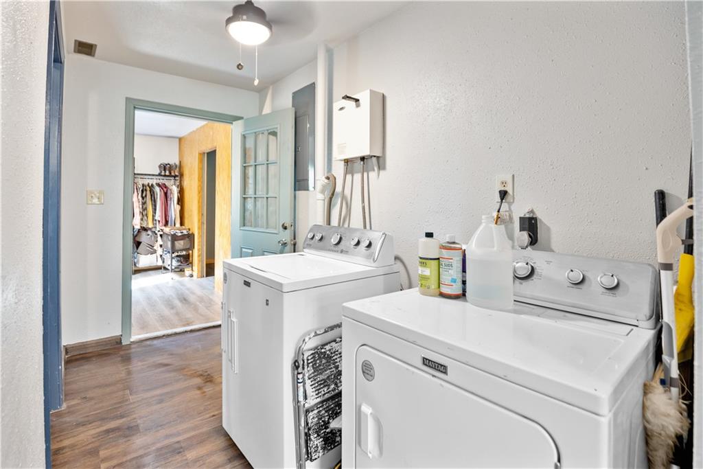 402 2nd Avenue Laredo, MO 64652 - Photo 11 of 33