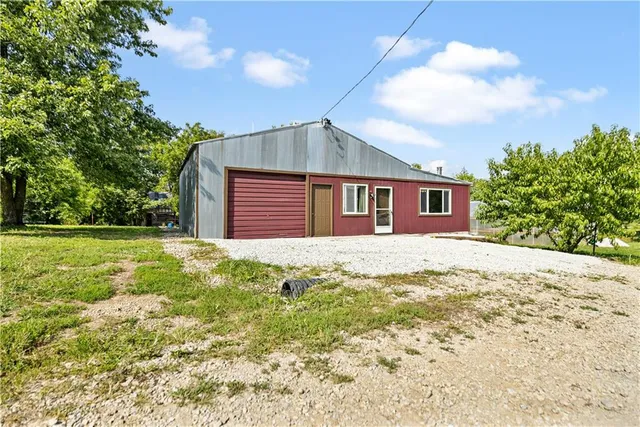 $119,900 | 402 2nd Avenue, Laredo, MO 64652