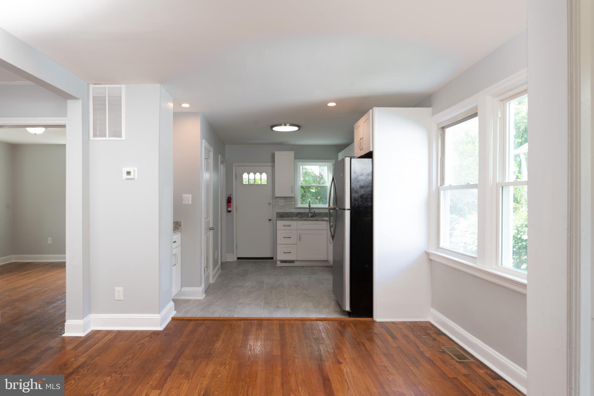 5513 Jay Street Northeast Washington, DC 20019 - Photo 6 of 15 Din Rm / Kit