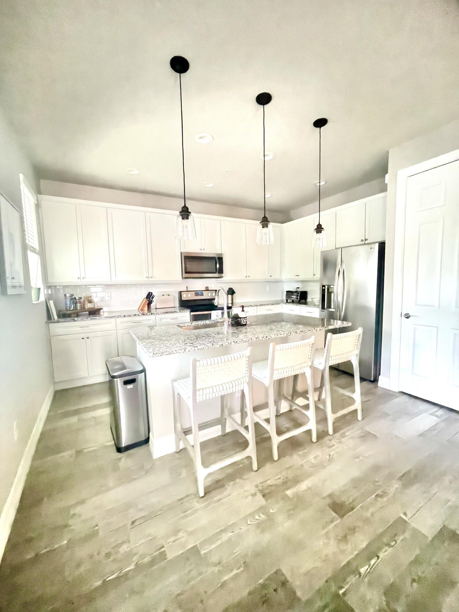 1127 Dakota Drive Jupiter, FL 33458 - Photo 2 of 25 Kitchen