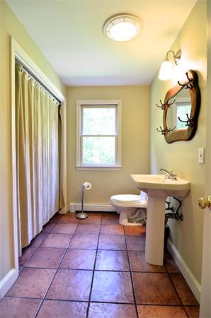 7 Bruce Road Holbrook, MA 02343 - Photo 16 of 29 Gallery Image 16