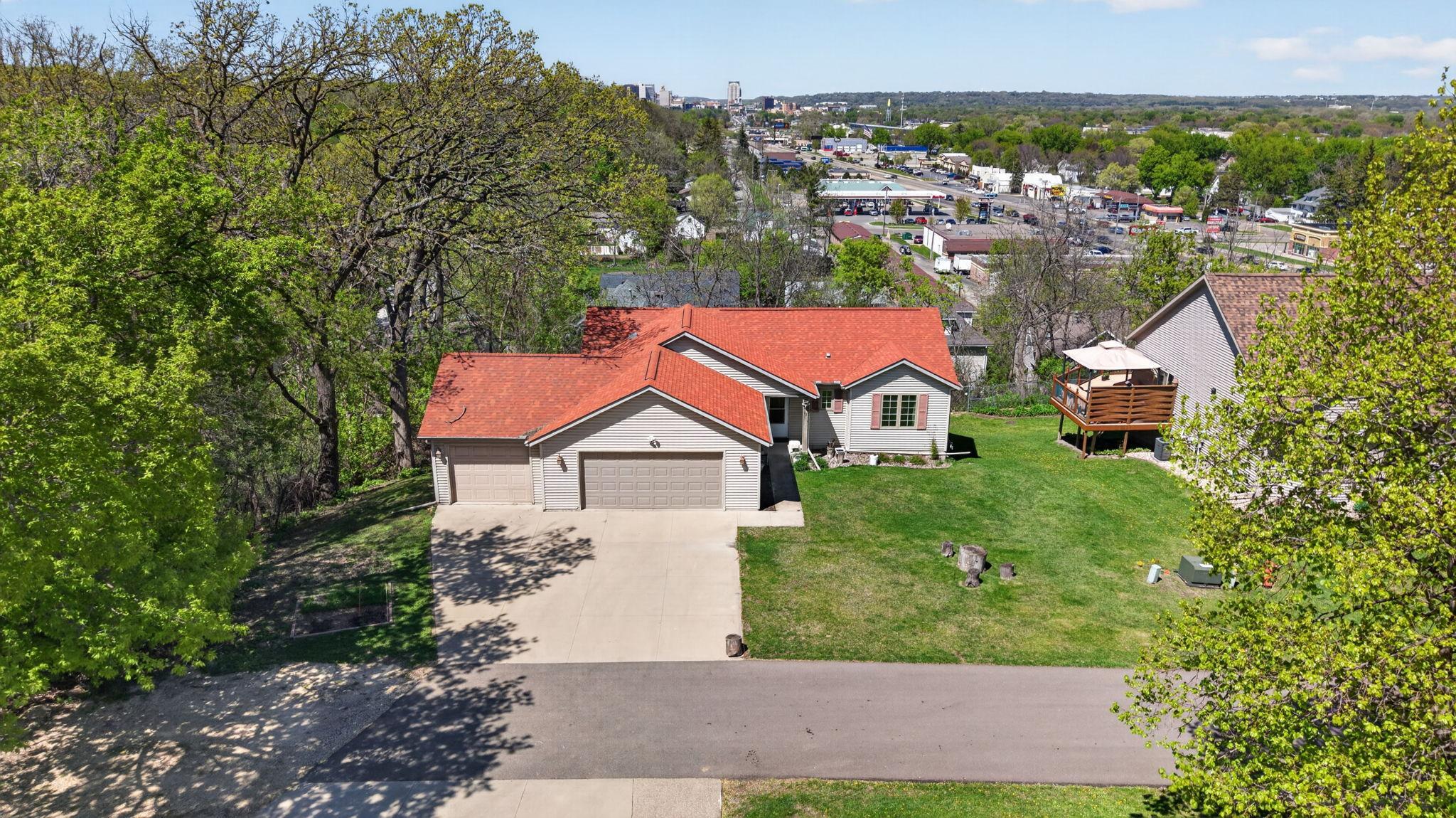 95 22nd Street Southwest Rochester, MN 55902 - Photo 3 of 43