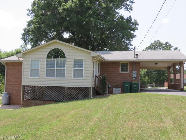 3561 Manoa Road Pfafftown, NC 27040 - Photo 3 of 20 Gallery Image 3