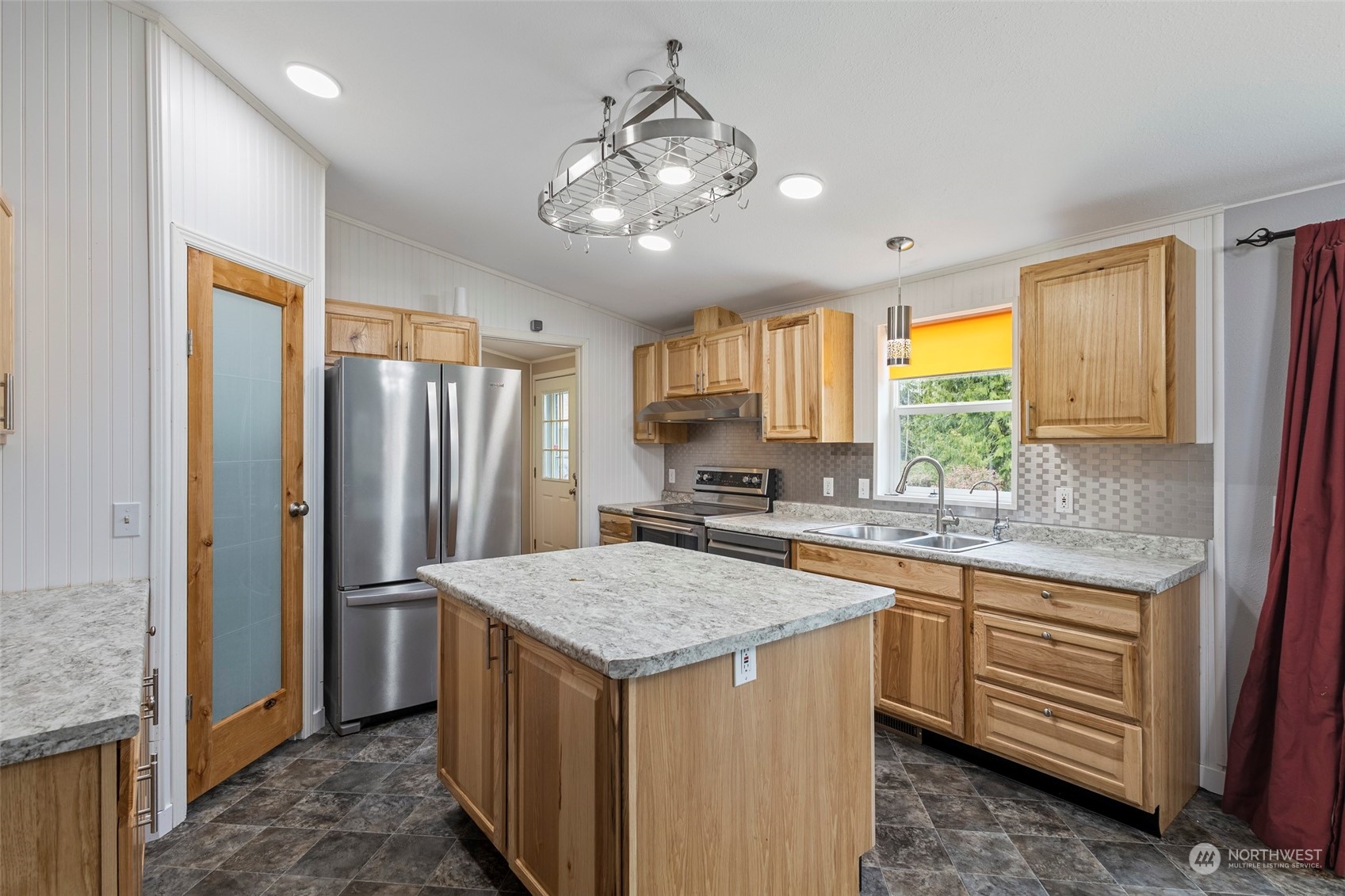 24260 Mosier Road Sedro-Woolley, WA 98284 - Photo 11 of 30 Gallery Image 11