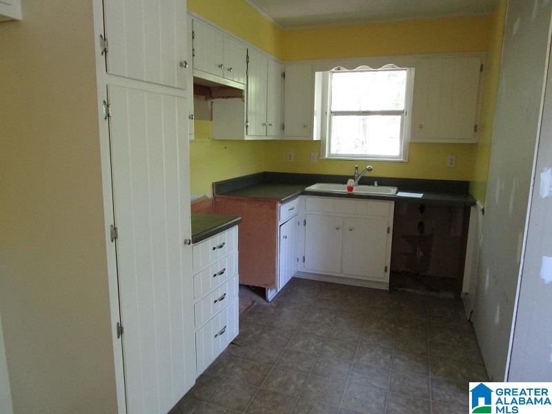 6719 Ridgewood Drive Pinson, AL 35126 - Photo 9 of 20
