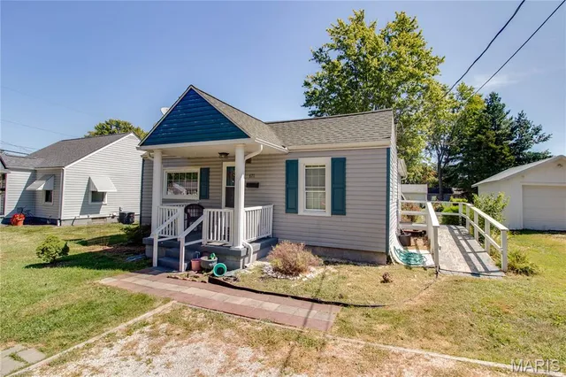 $121,200 | 621 Cleveland Street, Jerseyville, IL 62052