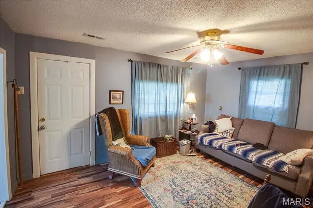 $121,200 | 621 Cleveland Street, Jerseyville, IL 62052