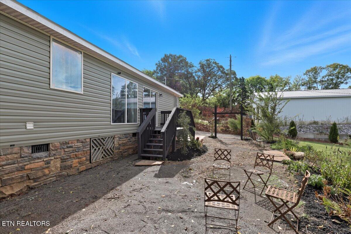 340 Trigonia Road Greenback, TN 37742 - Photo 24 of 41 Back