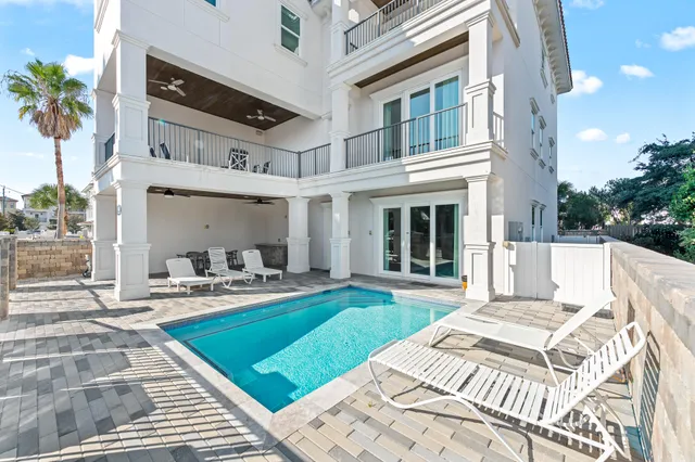 $2,499,000 | 84 Sarasota Street, Miramar Beach, FL 32550