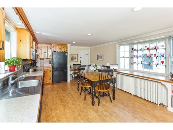 1382 State Road Eliot, ME 03903 - Photo 11 of 36