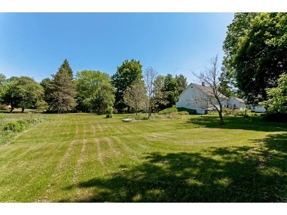 1382 State Road Eliot, ME 03903 - Photo 9 of 36