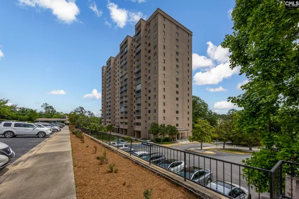 $1,600 | 1825 St Julian Place, Unit 9B, Columbia, SC 29204
