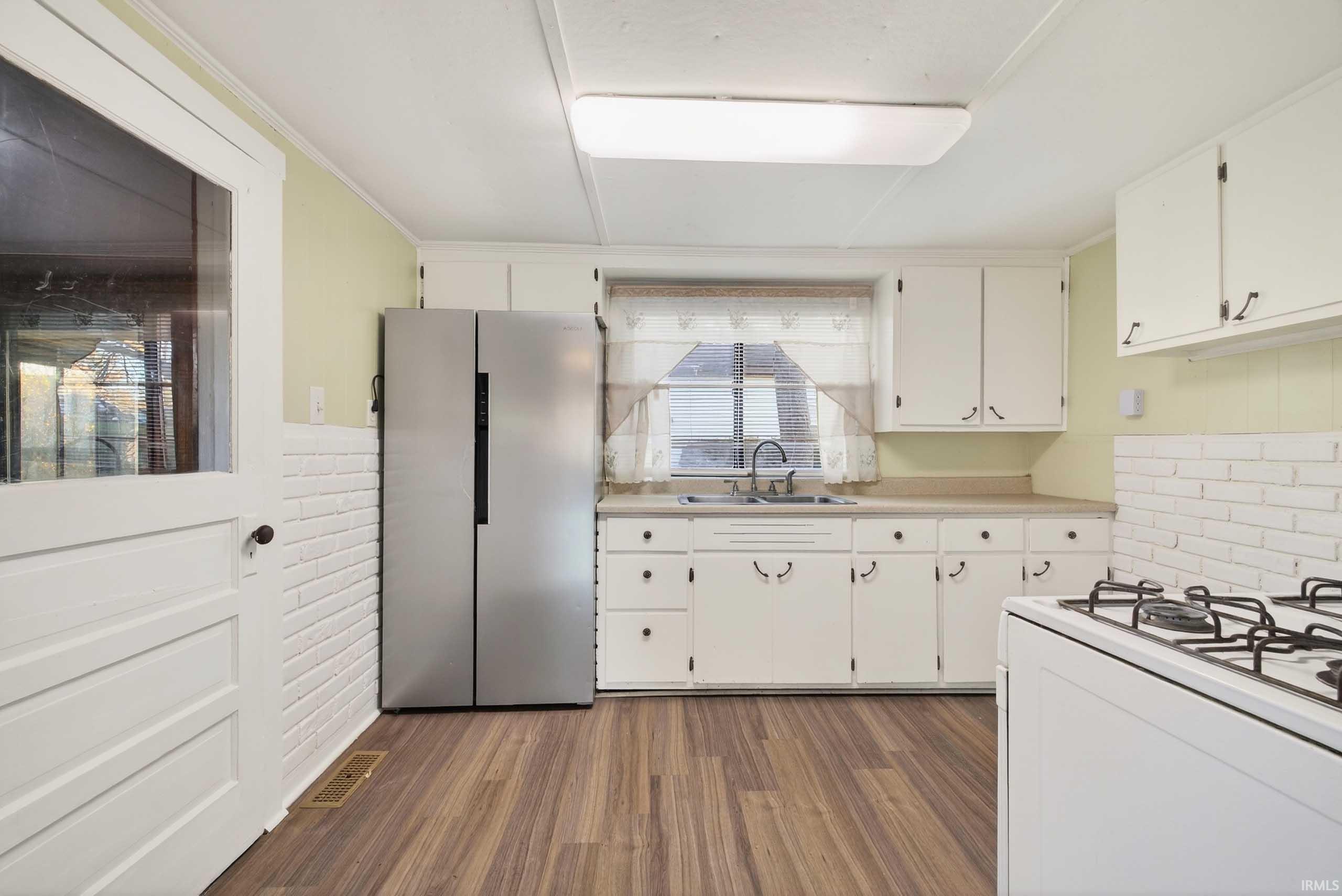 960 Stevens Street Mitchell, IN 47446 - Photo 12 of 36