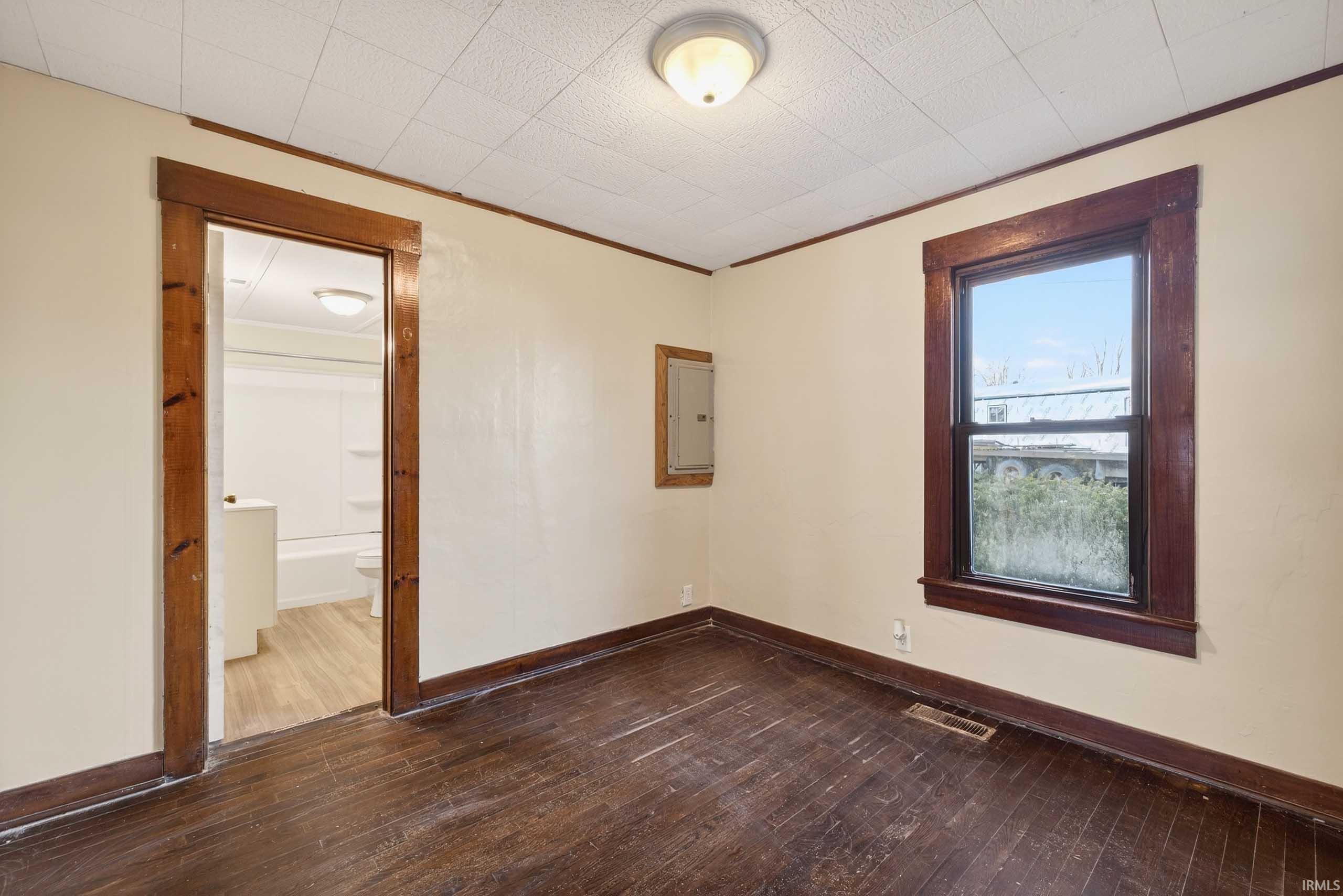 960 Stevens Street Mitchell, IN 47446 - Photo 15 of 36