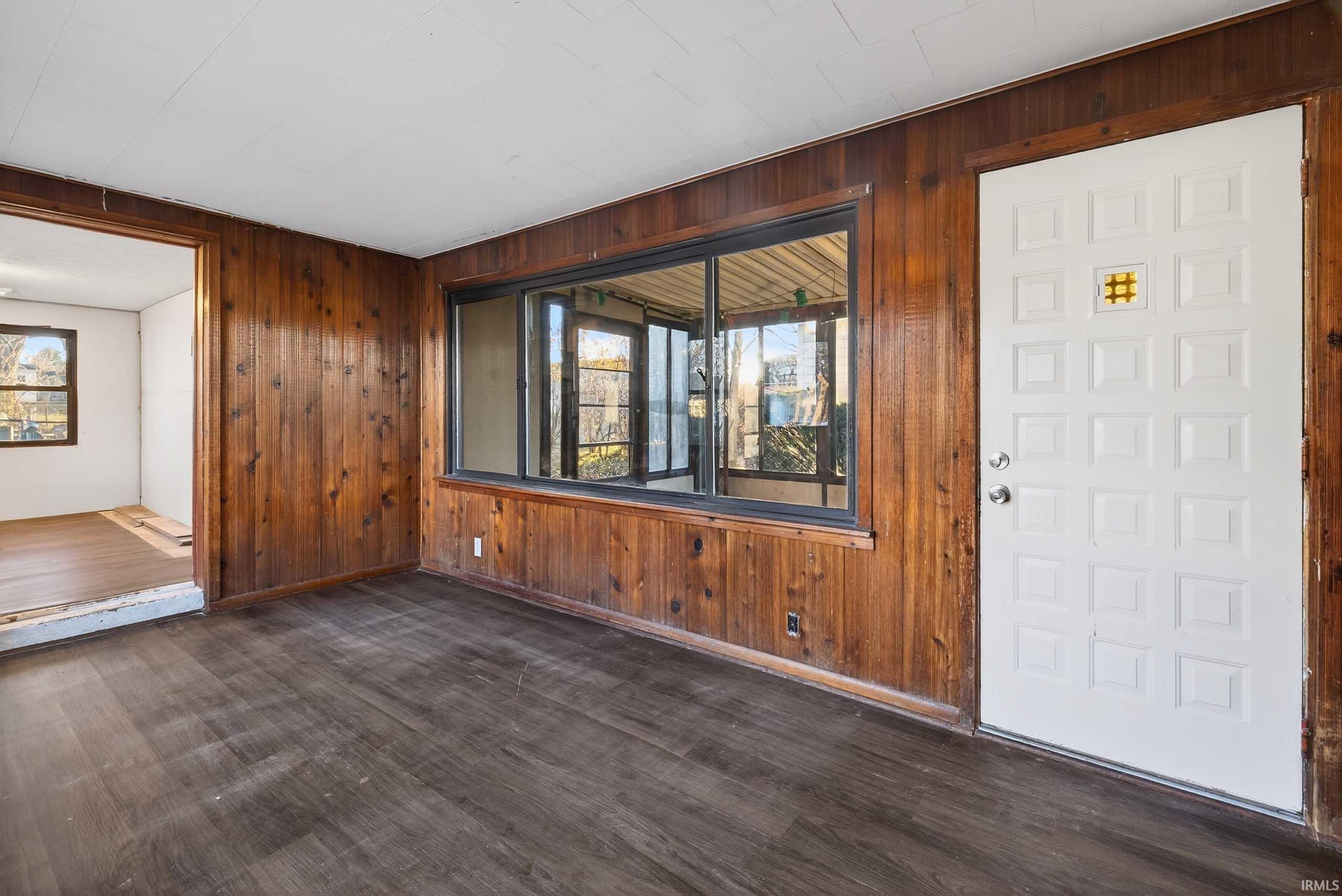 960 Stevens Street Mitchell, IN 47446 - Photo 20 of 36