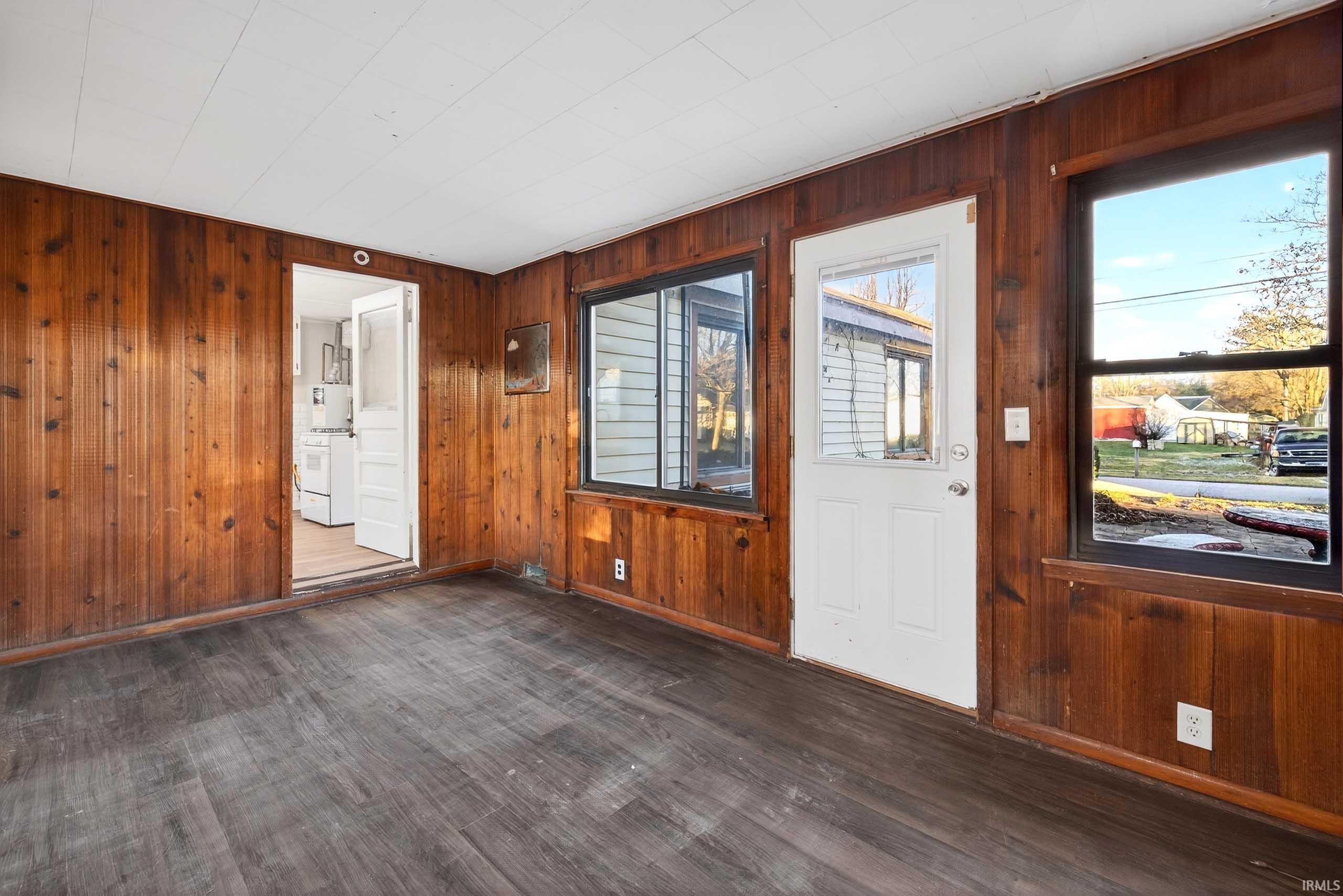 960 Stevens Street Mitchell, IN 47446 - Photo 21 of 36