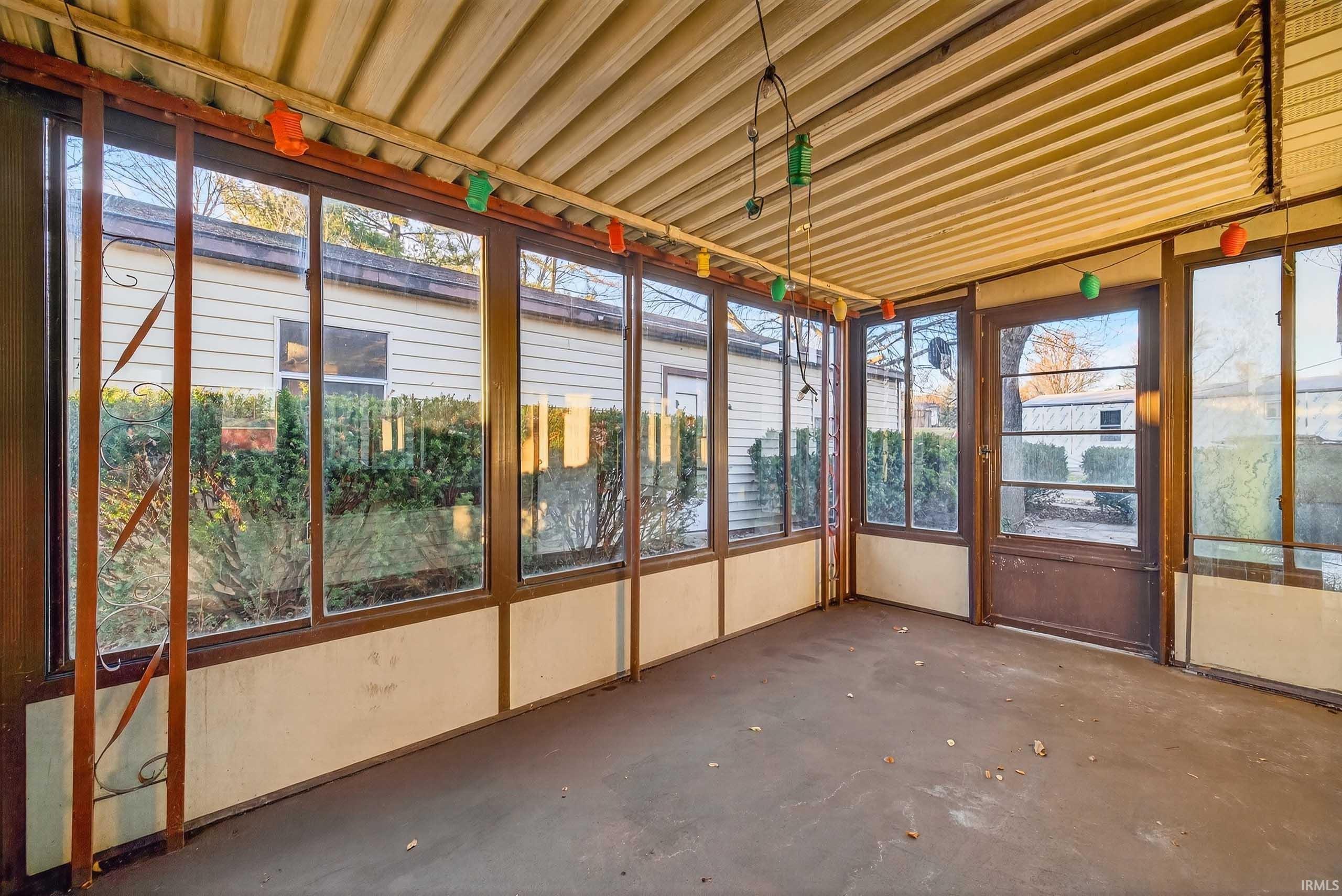 960 Stevens Street Mitchell, IN 47446 - Photo 27 of 36