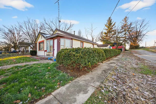 $135,000 | 960 Stevens Street, Mitchell, IN 47446