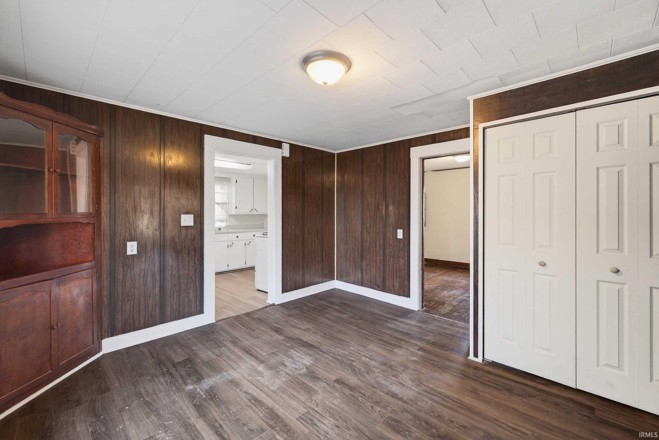 960 Stevens Street Mitchell, IN 47446 - Photo 9 of 36