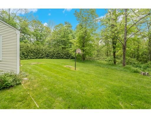 81 Old Bay Road Belchertown, MA 01007 - Photo 5 of 25 Gallery Image 5