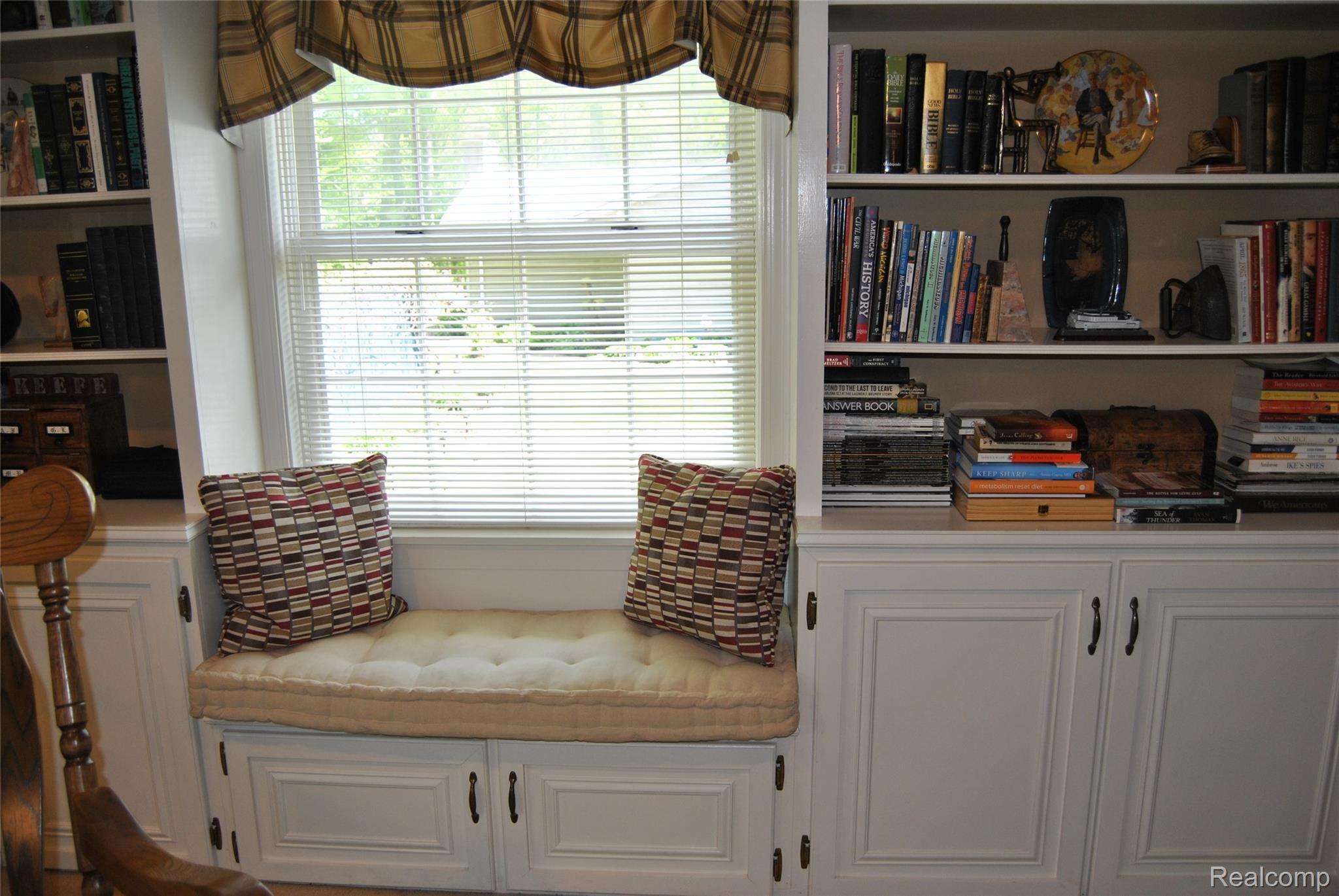 1263 Maple Grove Road Lapeer, MI 48446 - Photo 13 of 39 1263 Maple Grove Lapeer MI 48446 (36).JPG