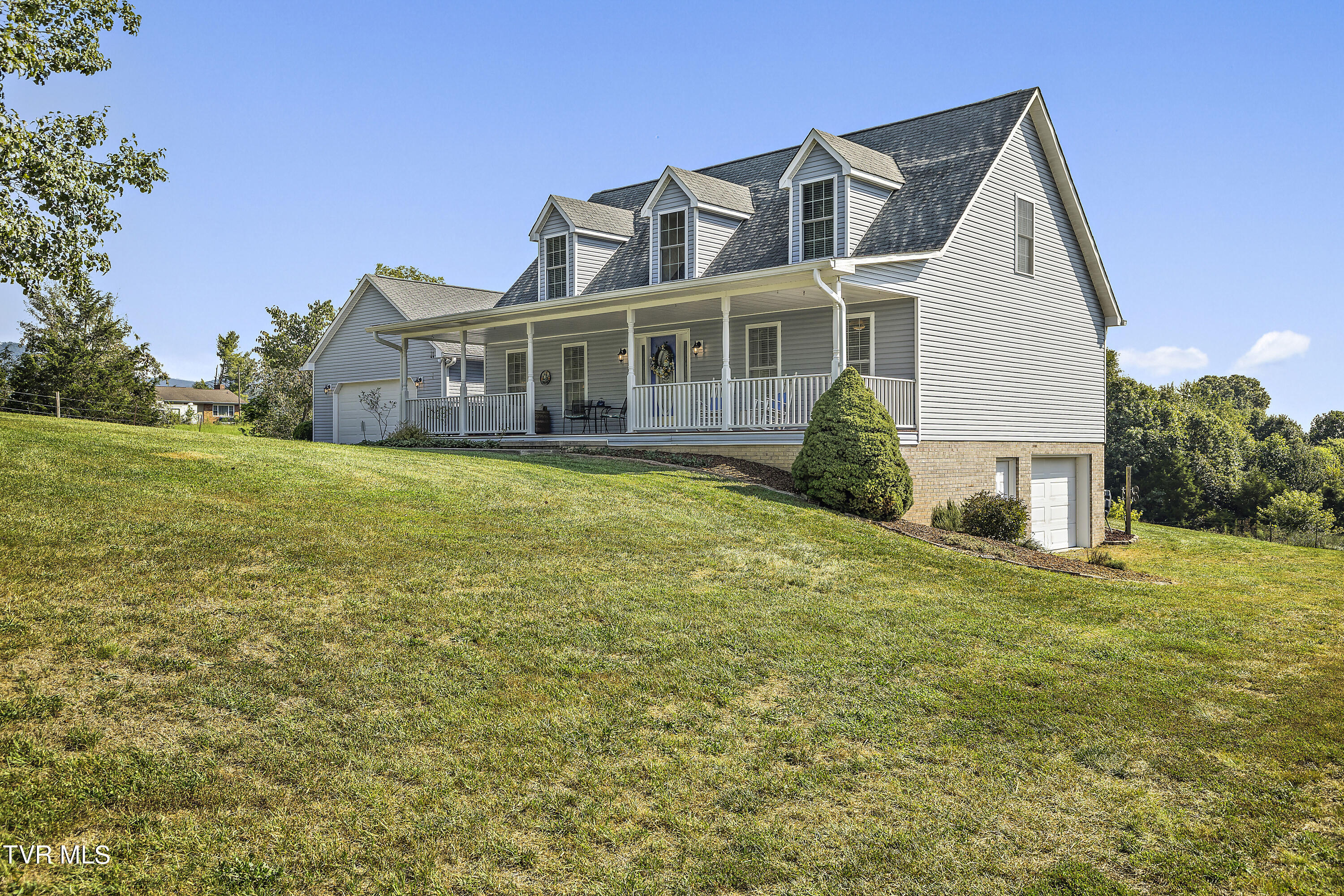 5661 Stardust Road Kingsport, TN 37660 - Photo 3 of 75 128A1121