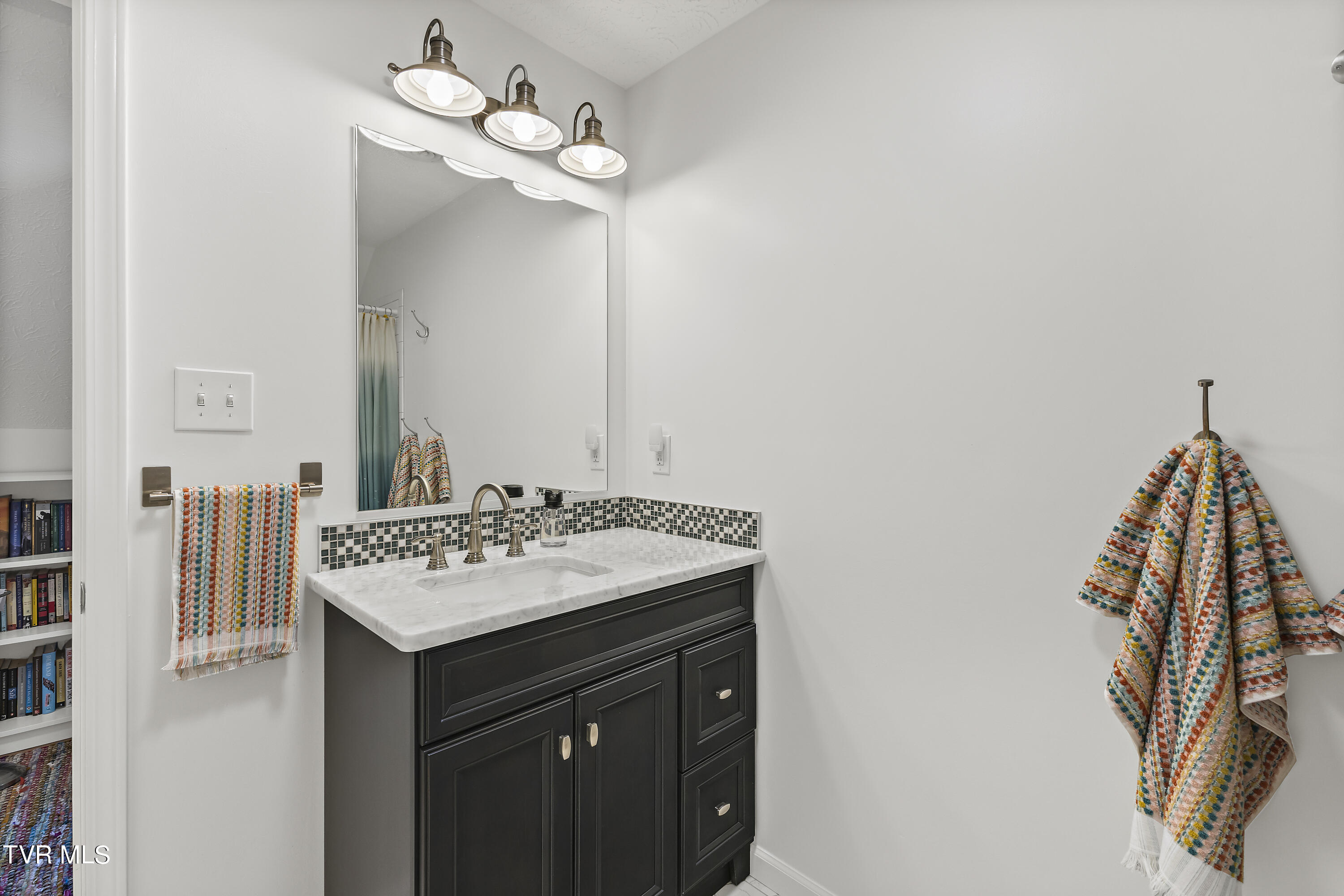 5661 Stardust Road Kingsport, TN 37660 - Photo 39 of 75 128A1079
