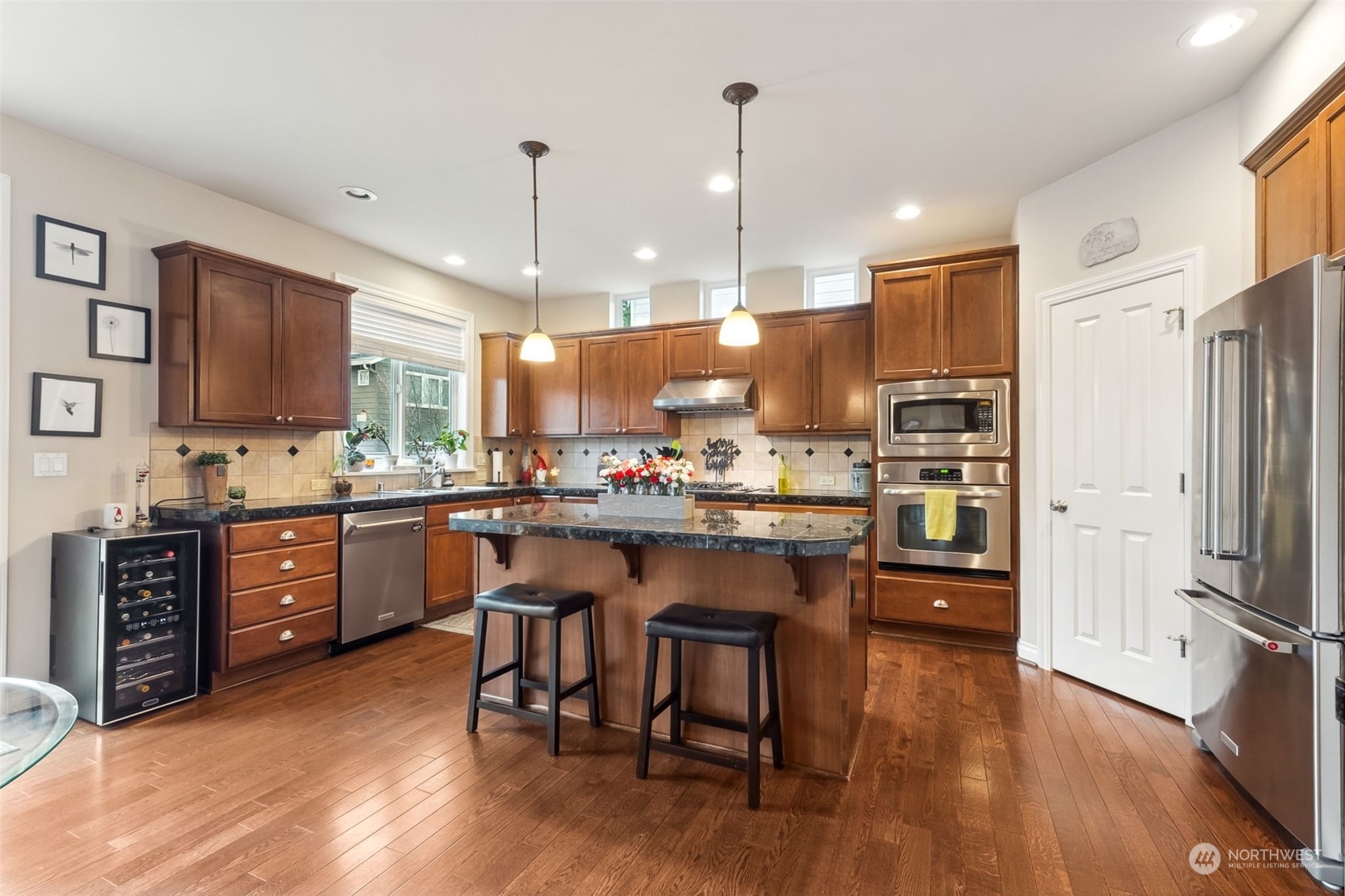 4711 Northeast 1st Court Renton, WA 98059 - Photo 11 of 28 Gallery Image 11