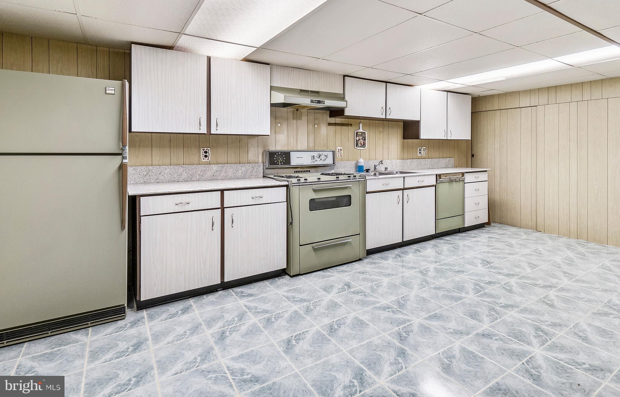 4305 Falls Park Road Perry Hall, MD 21128 - Photo 30 of 39 Lower Level - Kitchen