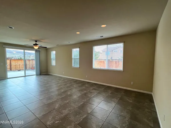 $2,600 | 7075 Diversey Drive, Sparks, NV 89436