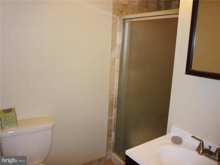 4433 Church Road Mount Laurel, NJ 08054 - Photo 10 of 15 Bathroom