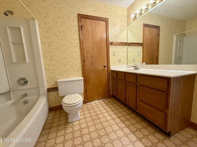 $360,000 | 6909 Bridle Court, Knoxville, TN 37921