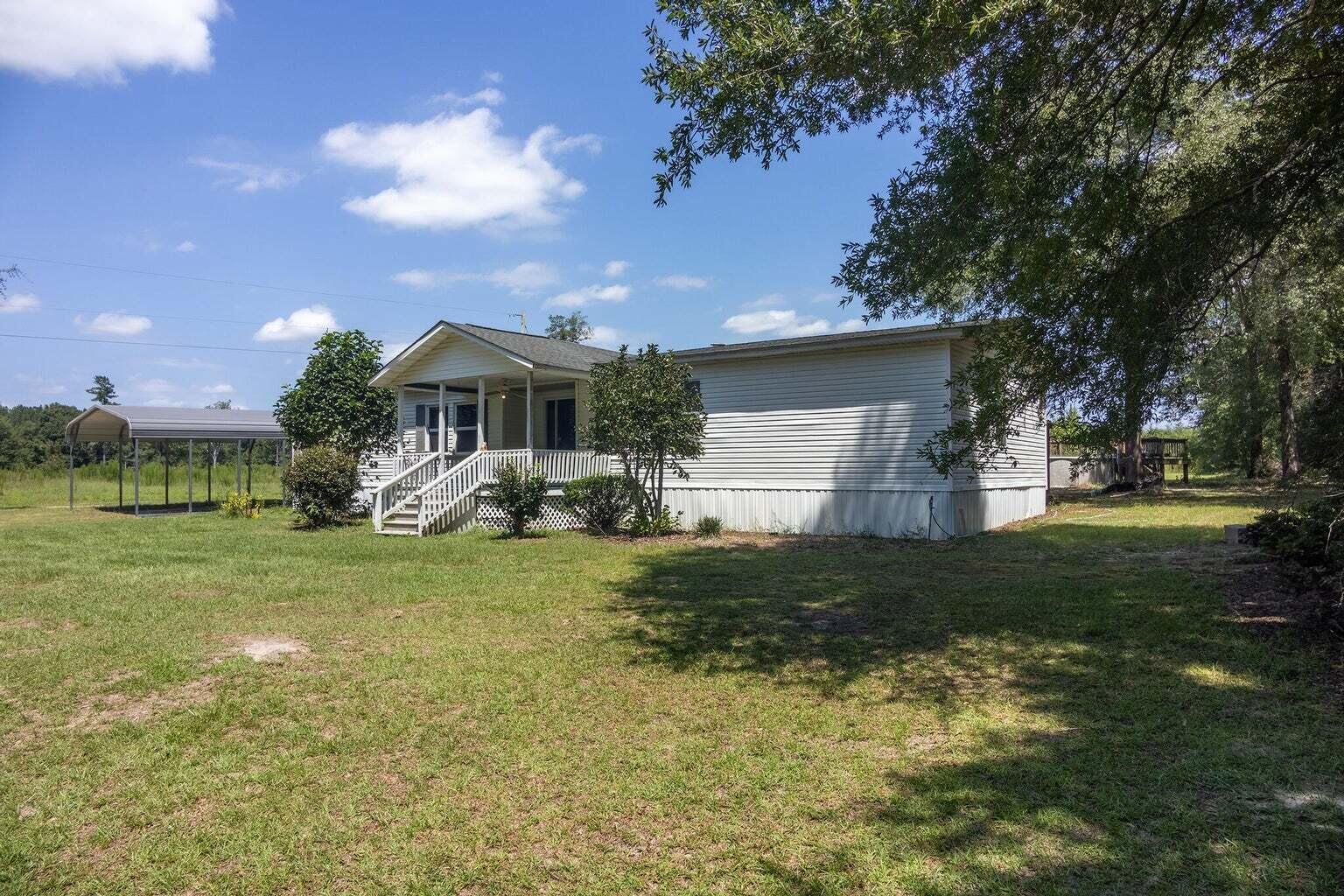 1621 Surrey Race Road Springfield, SC 29146 - Photo 4 of 33 20240823150003988078000000-o