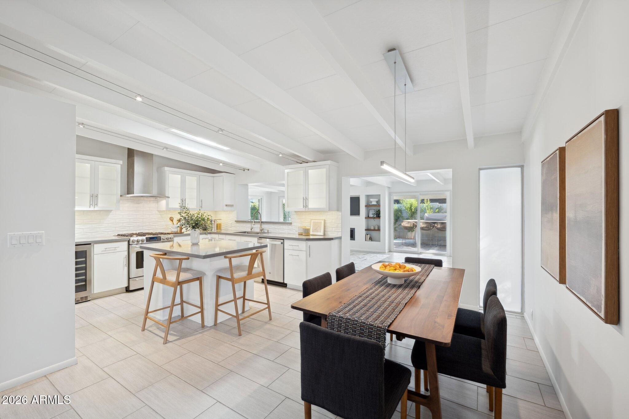 5735 North 11th Street Phoenix, AZ 85014 - Photo 9 of 60 10-web-or-mls-5735-north-11th-st