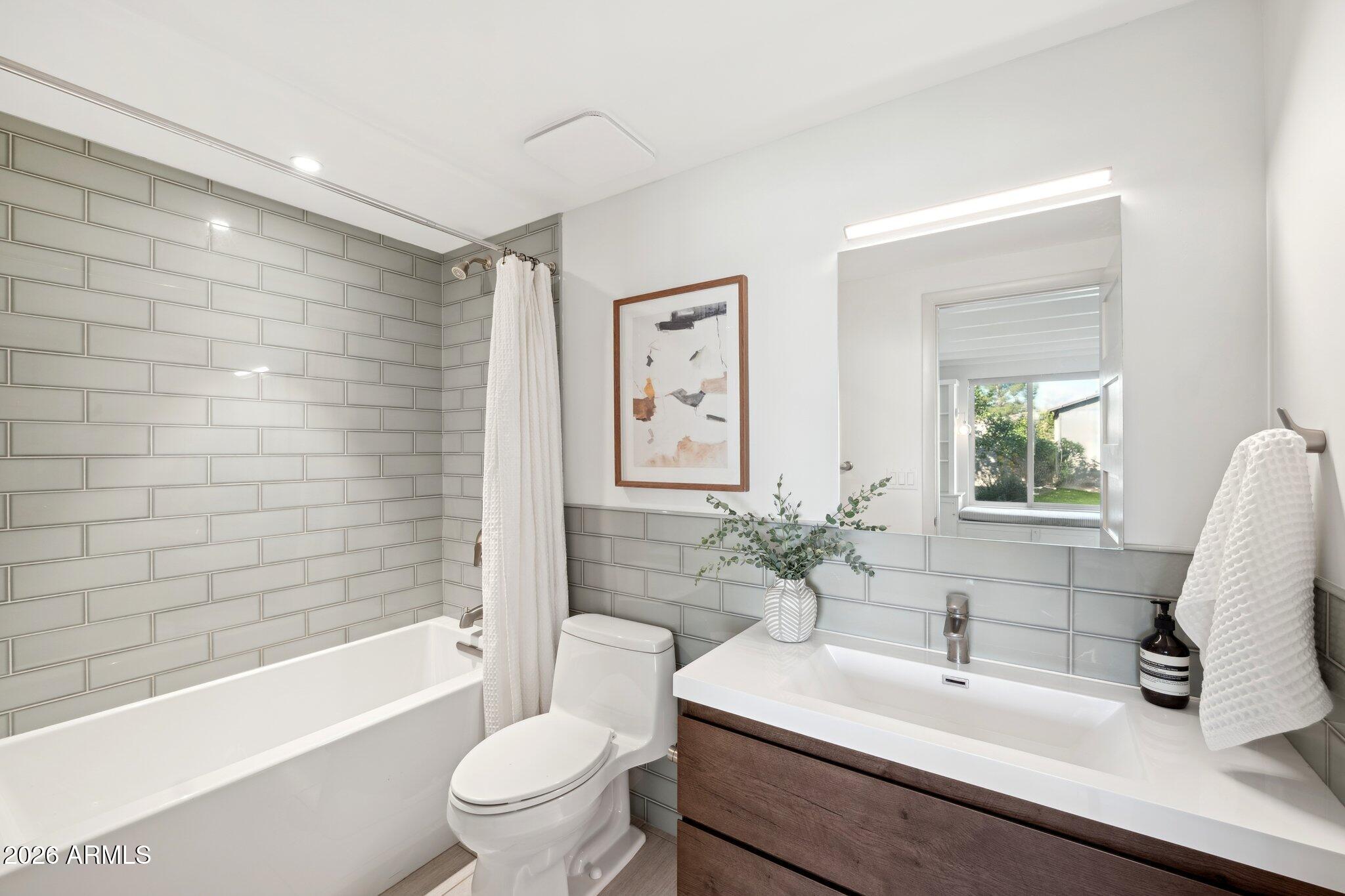 5735 North 11th Street Phoenix, AZ 85014 - Photo 34 of 60 41-web-or-mls-5735-north-11th-st