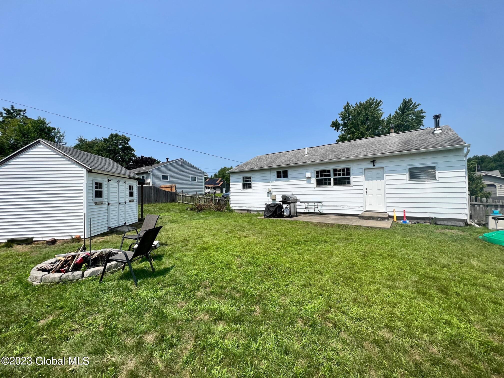 61 Hunting Road Colonie, NY 12205 - Photo 17 of 19 IMG_9658