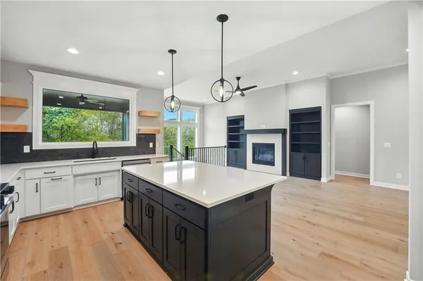 $674,900 | 10504 North Mulberry Street, Kansas City, MO 64155