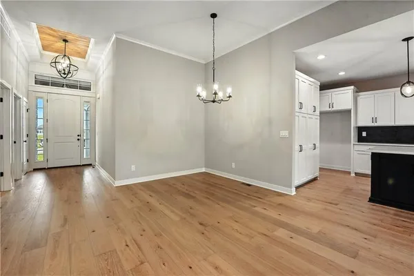 $674,900 | 10504 North Mulberry Street, Kansas City, MO 64155