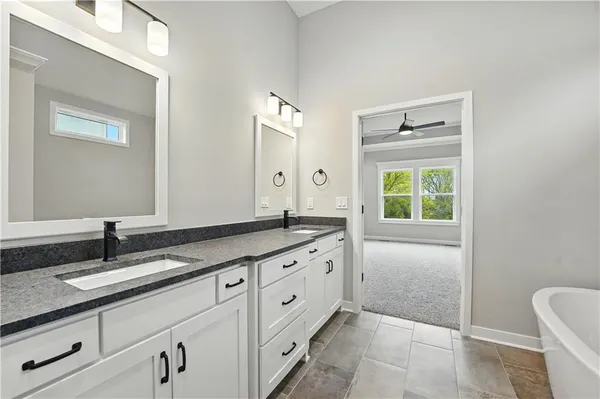 $674,900 | 10504 North Mulberry Street, Kansas City, MO 64155